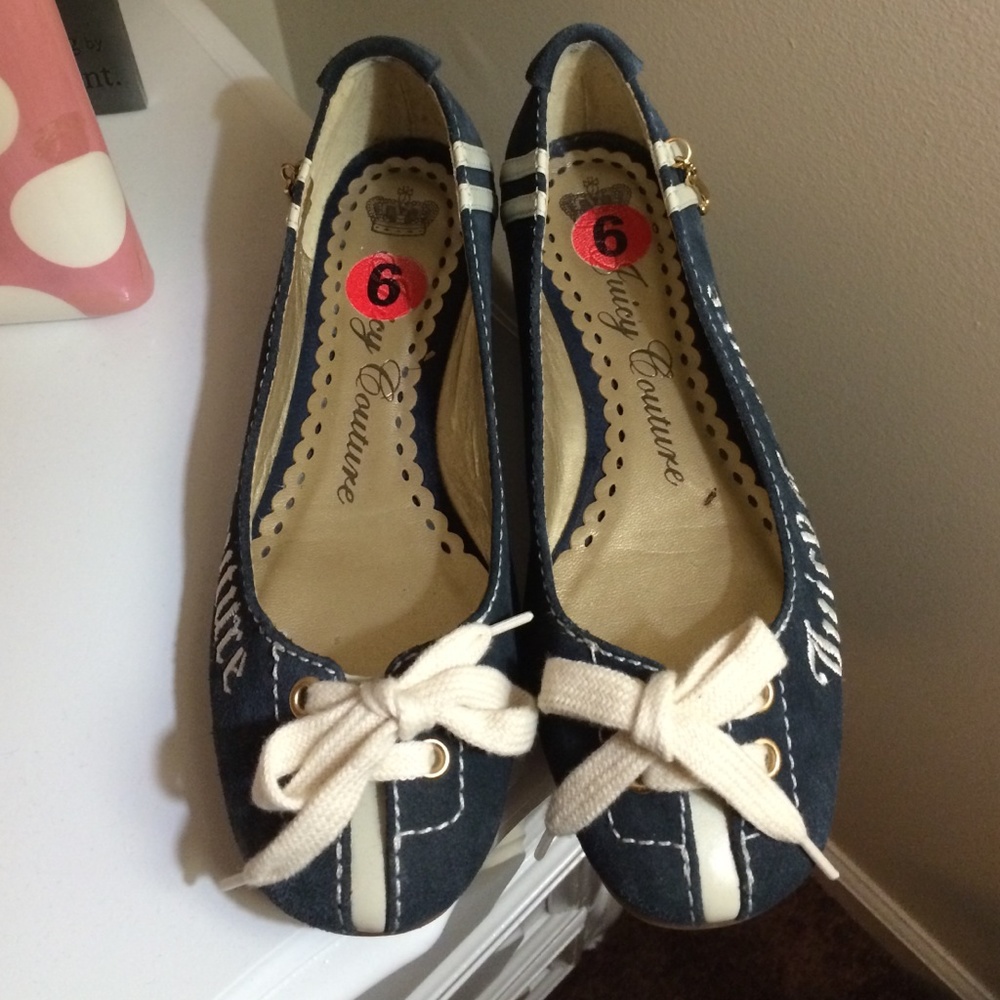 Juicy Couture Mara ballet flats